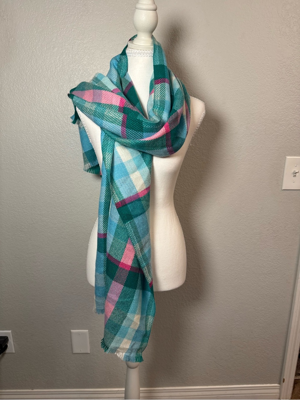 Talbots Icicle Plaid Oblong Scarf Green Pink Blue Fringe Fray Trim Acrylic Wool